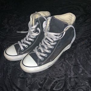 black converses
